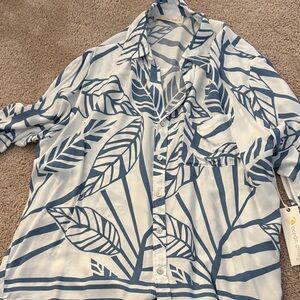 NWT Ocean Drive womens button down